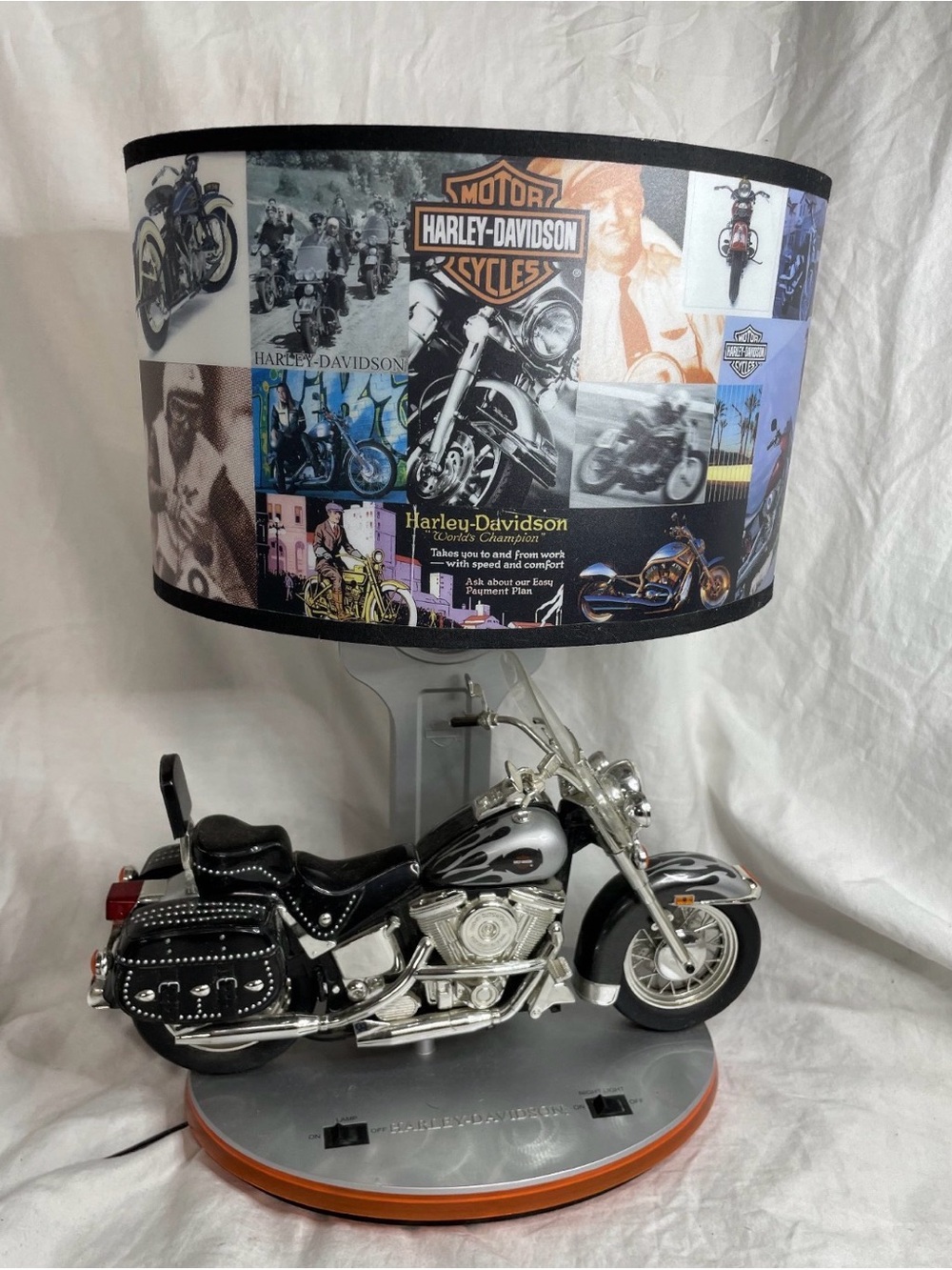 2004 Harley-Davidson Motorcycle Table
Lamp with Vintage Logo Lampshade
